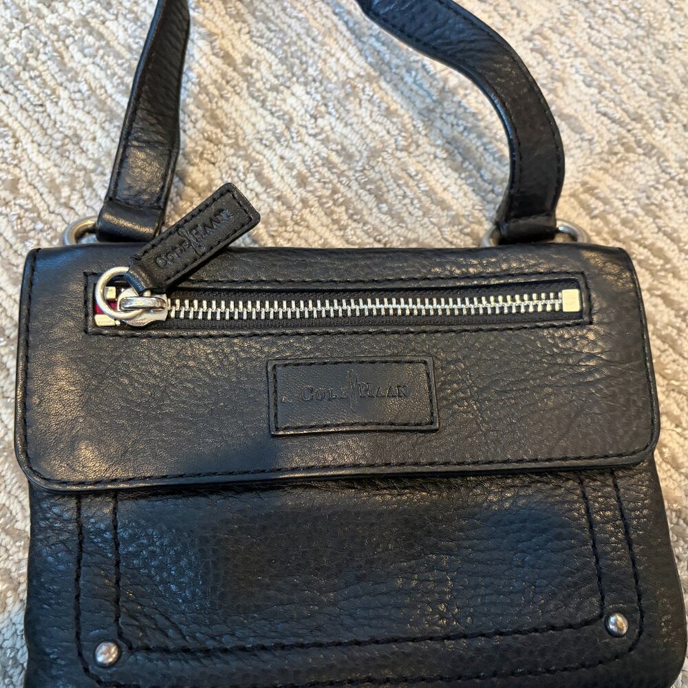 Cole Haan Black small double entry cross body purse size 7" x 5"